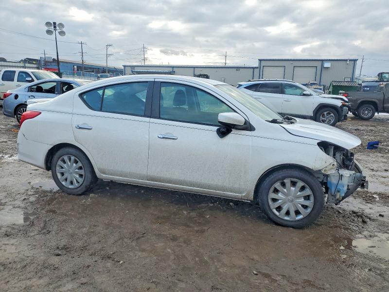 2019 Nissan Versa s