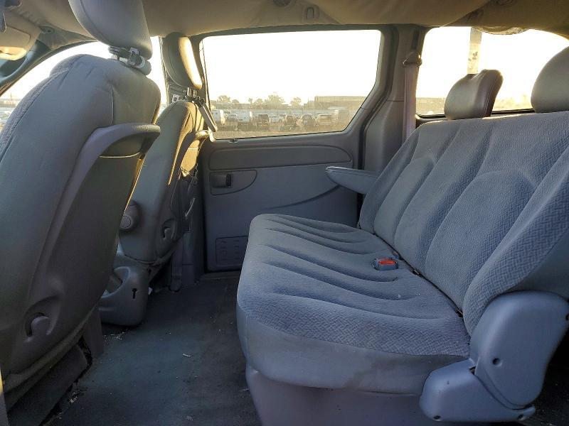 2005 Dodge Grand Caravan se