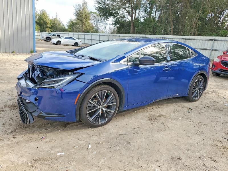 2025 Toyota Prius xle