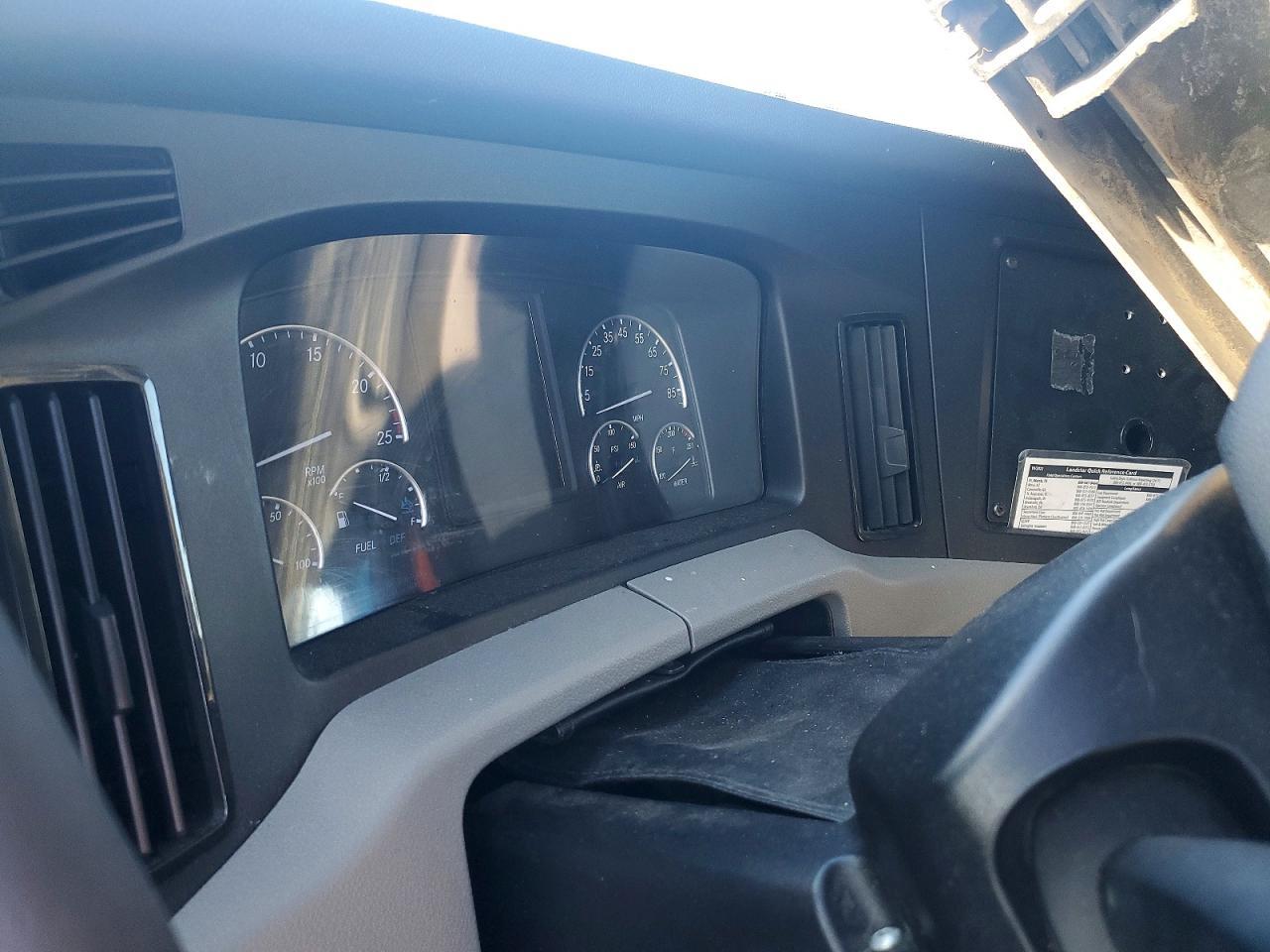 2020 Freightliner Cascadia 126