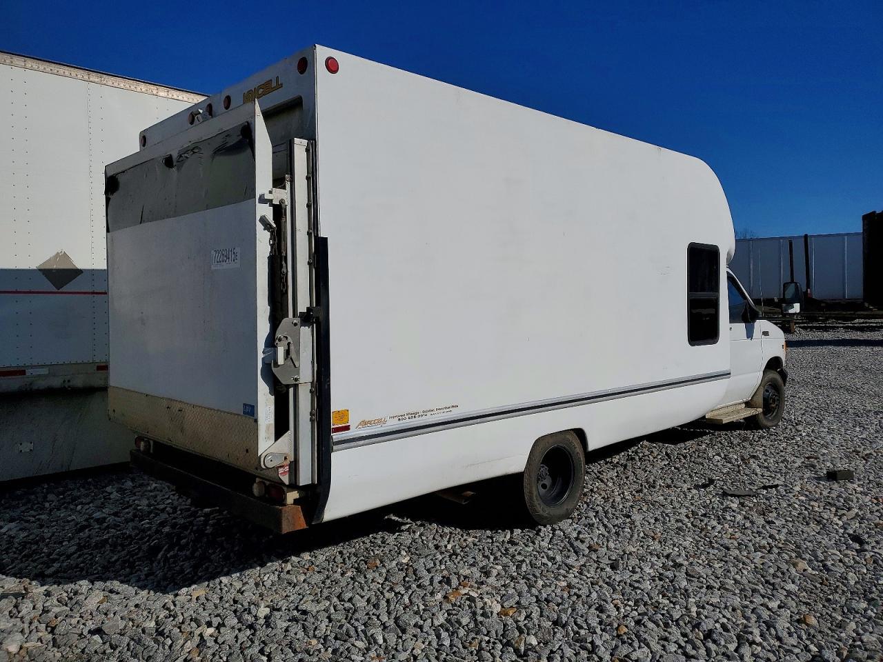 2001 Ford Econoline Commercial