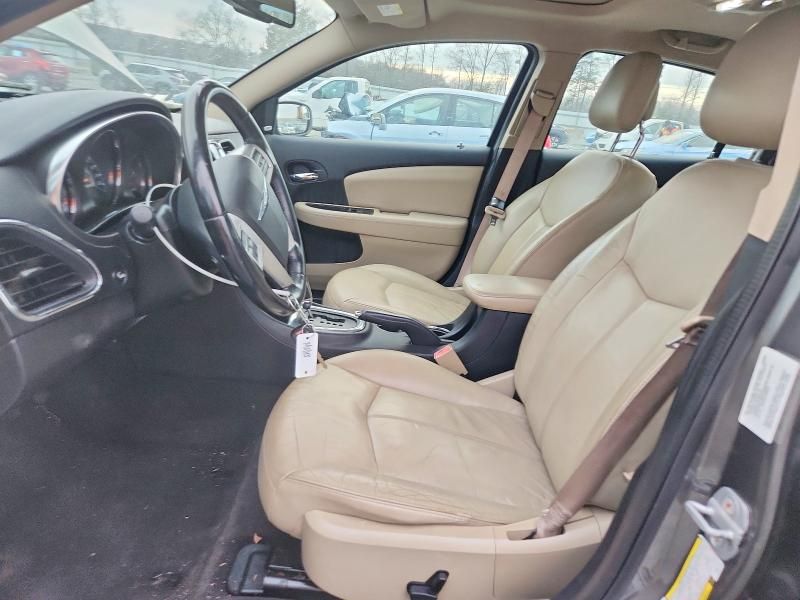 2013 Chrysler 200 Limited