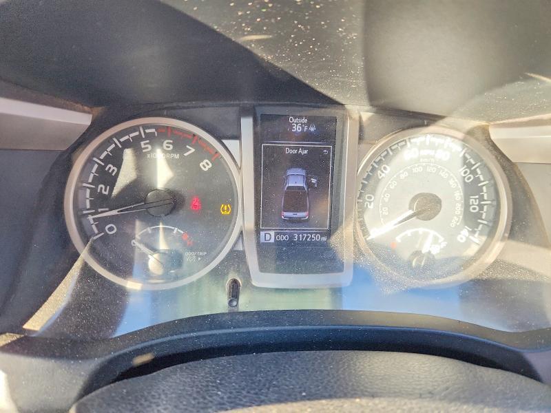 2016 Toyota Tacoma SR5