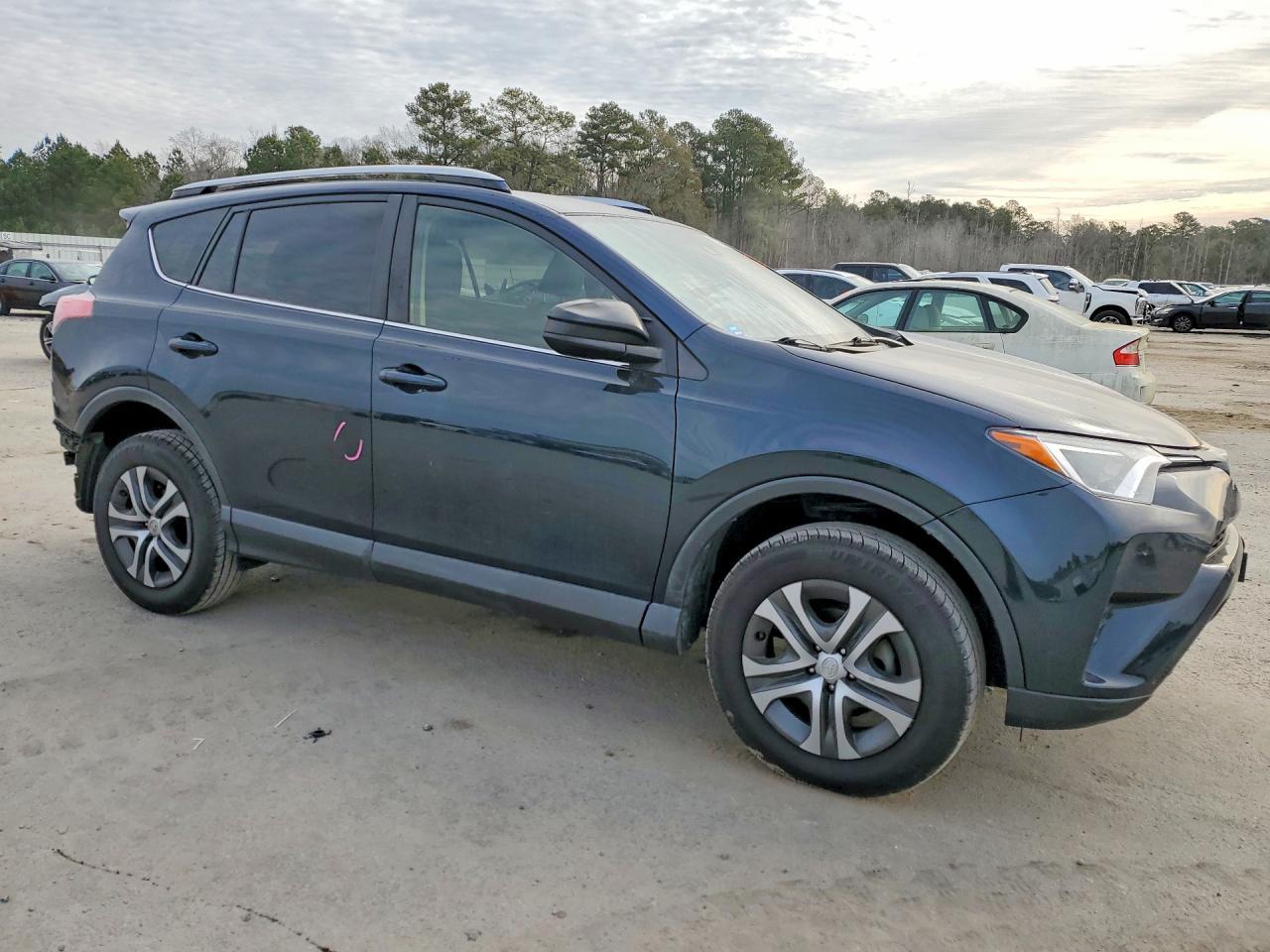 2017 Toyota Rav4 le