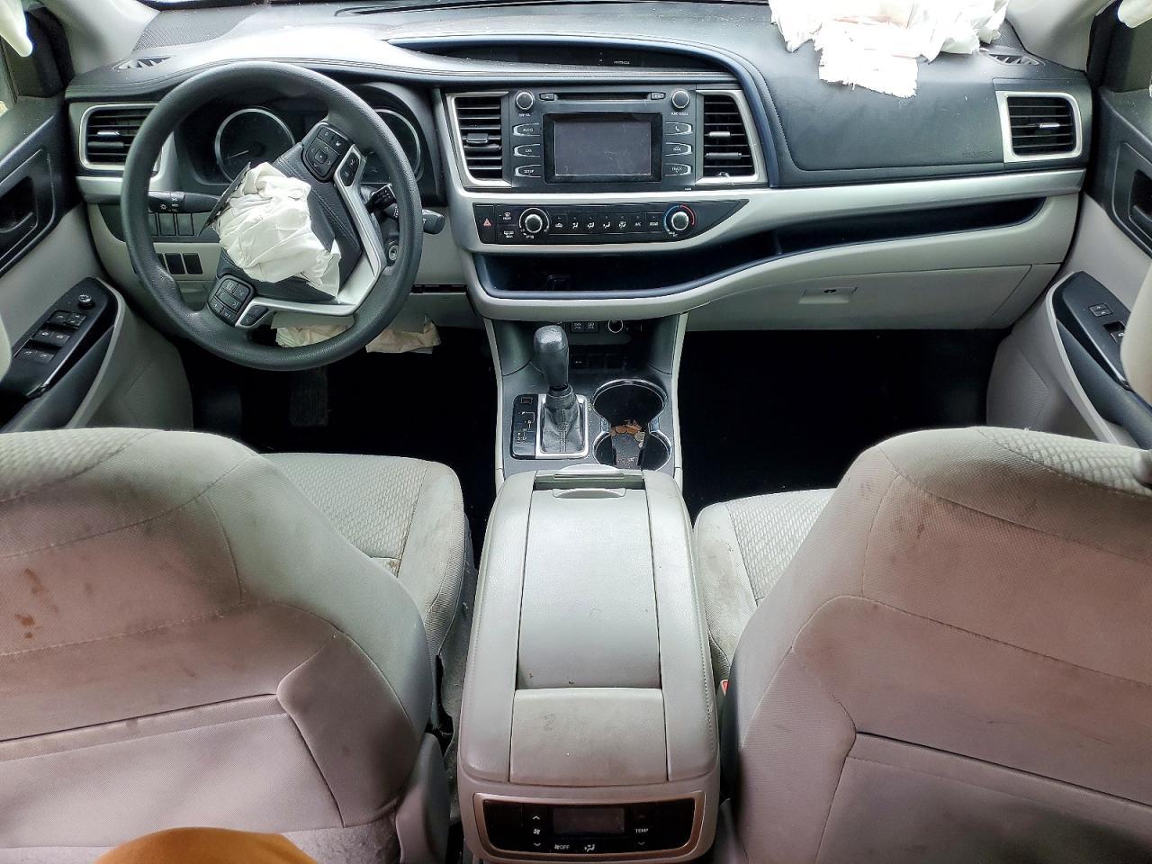 2017 Toyota Highlander le
