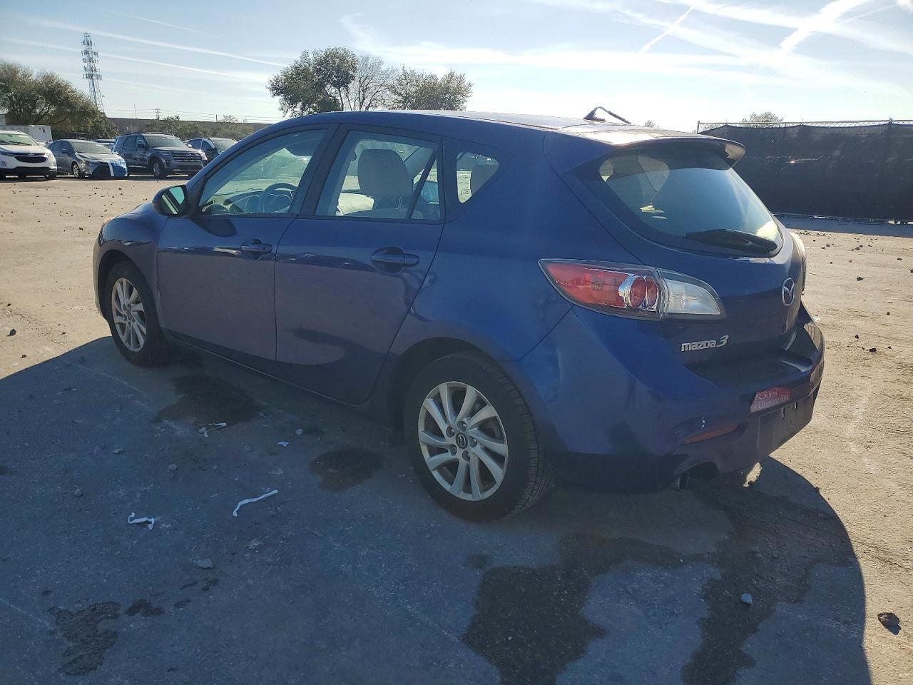 2013 Mazda 3 I