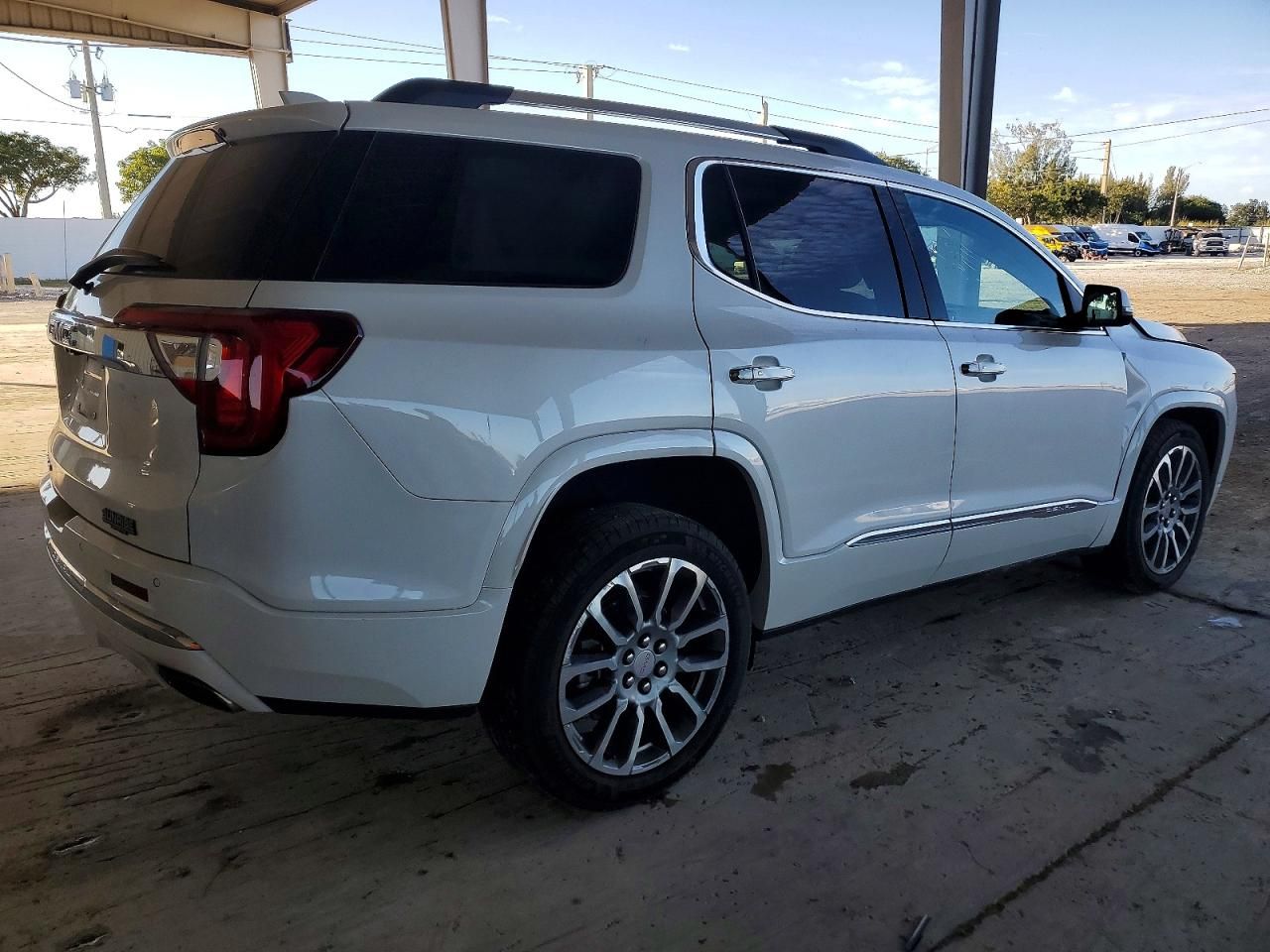 2023 GMC Acadia Denali