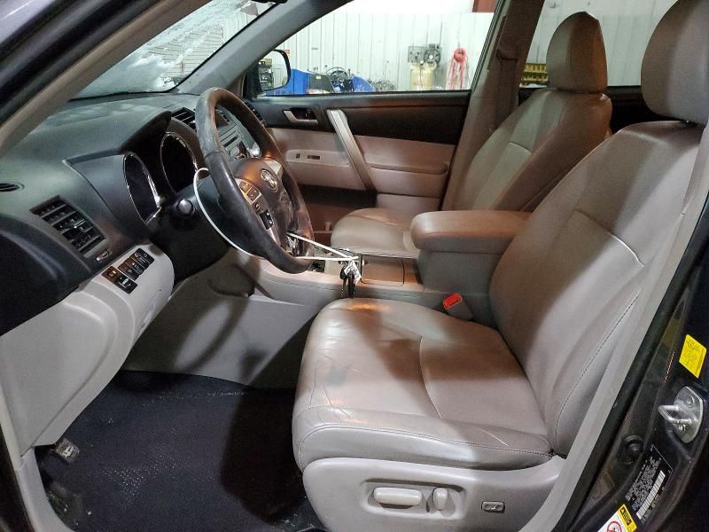 2011 Toyota Highlander Base
