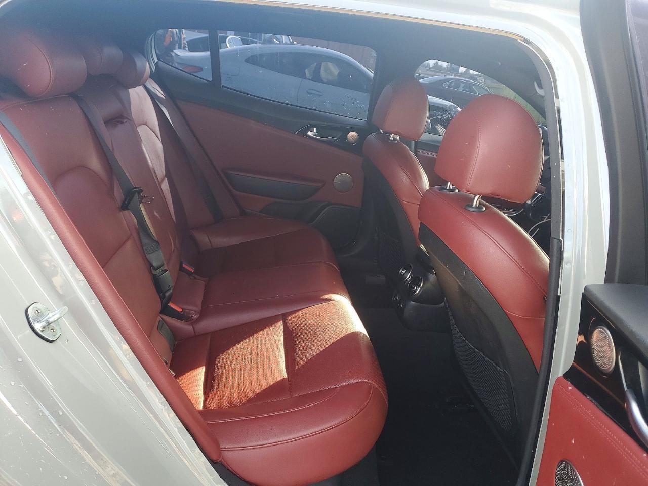 2022 KIA Stinger gt Line