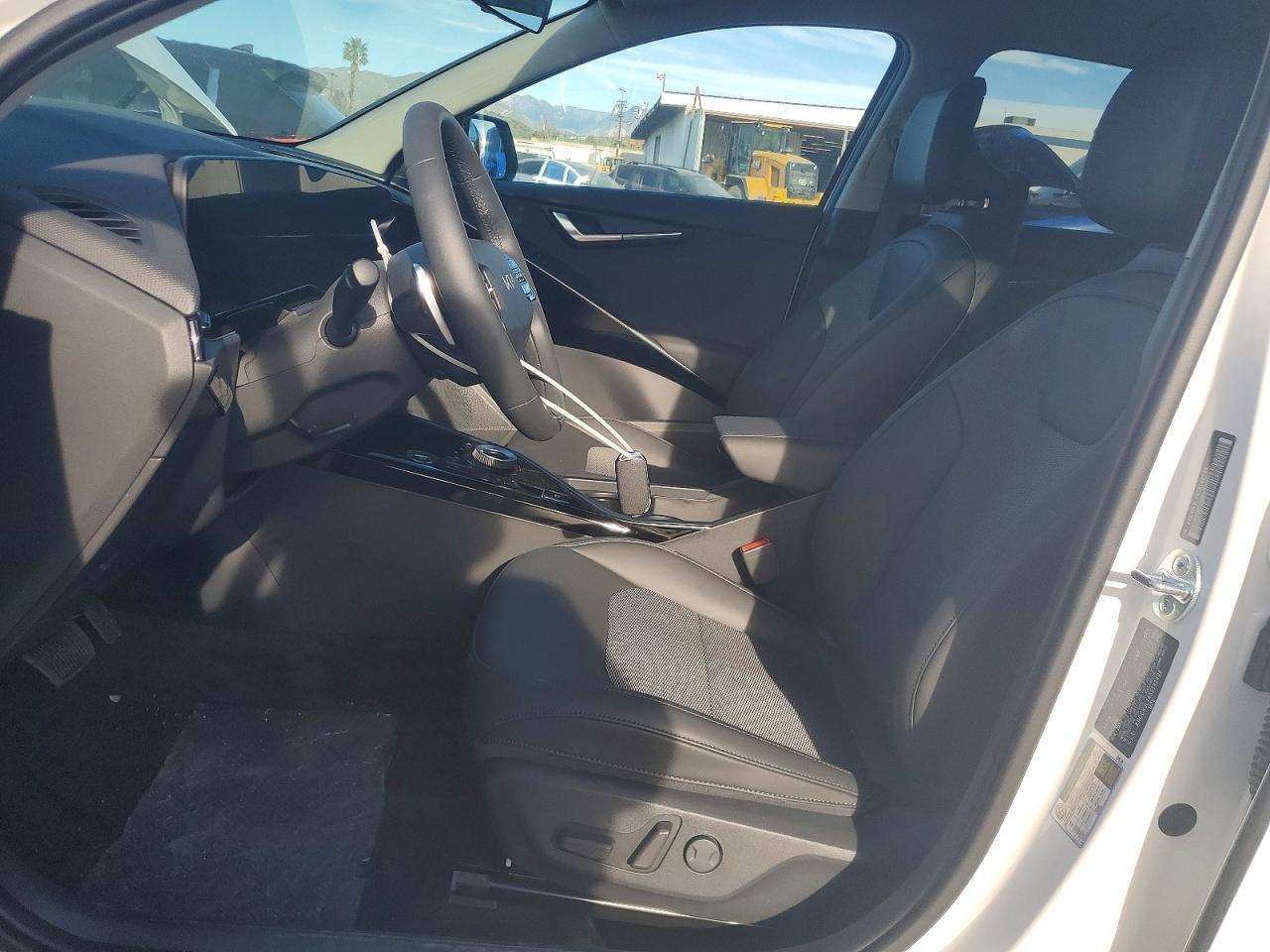 2025 KIA Niro