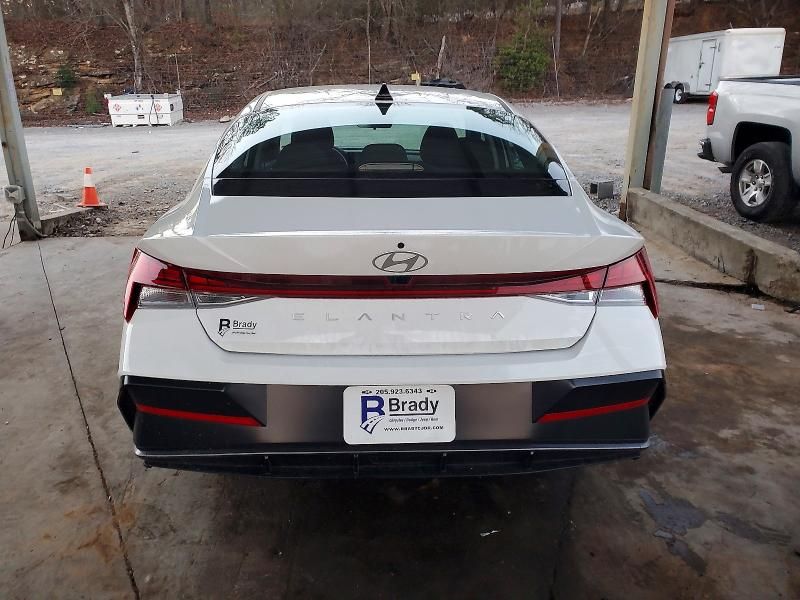 2025 Hyundai Elantra sel