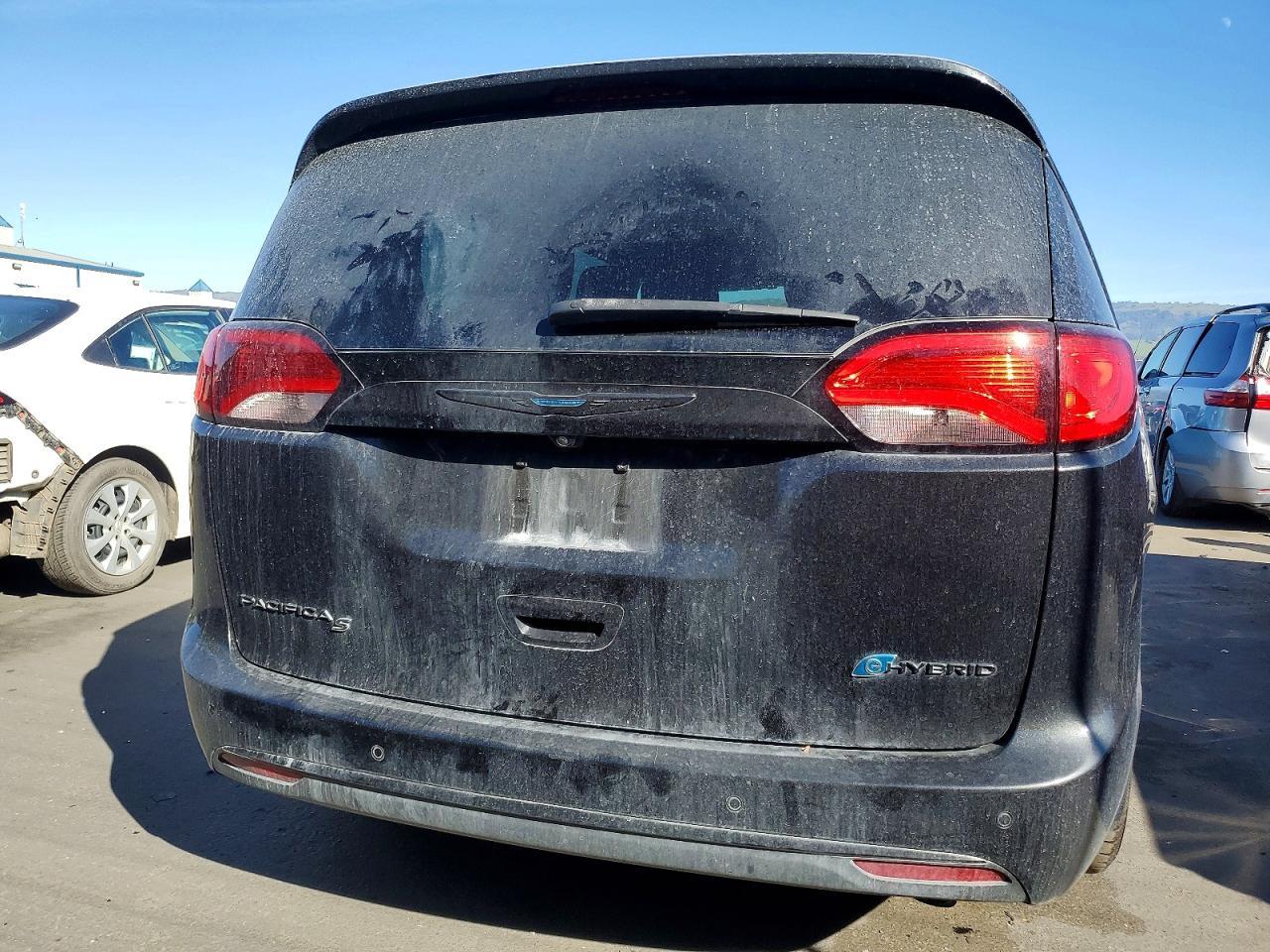 2020 Chrysler Pacifica Hybrid Limited