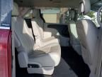 2012 Chrysler Town & Country Touring l