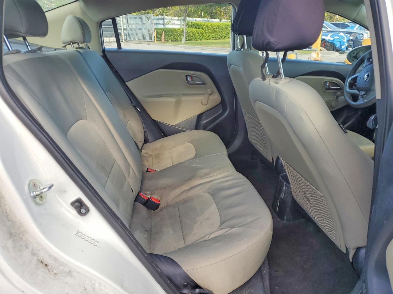 2016 KIA Rio lx