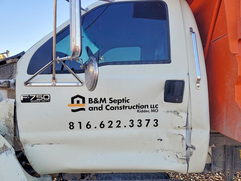 2006 Ford F750 Super Duty Dump Truck