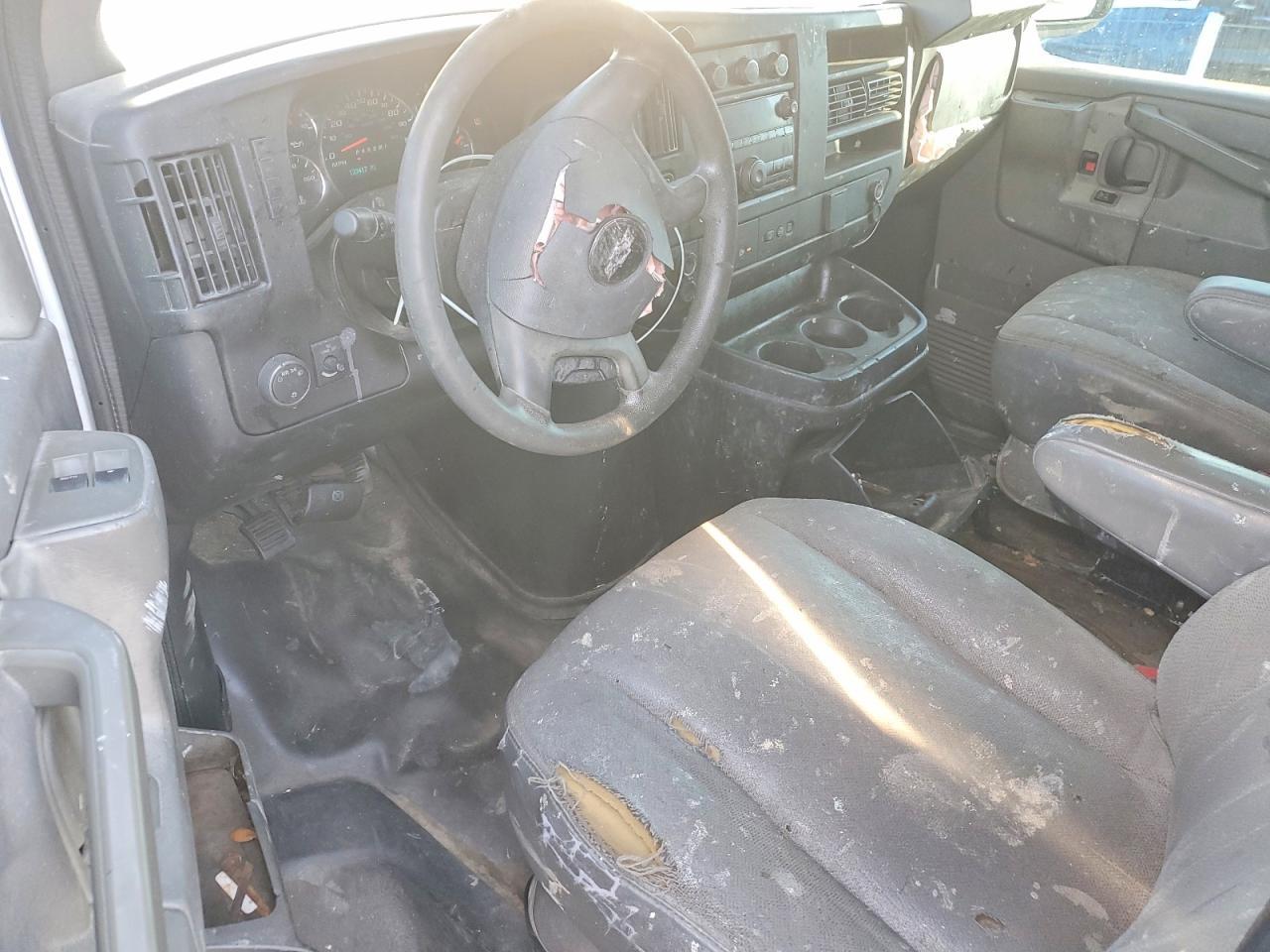 2019 Chev Express Cargo 2500 1