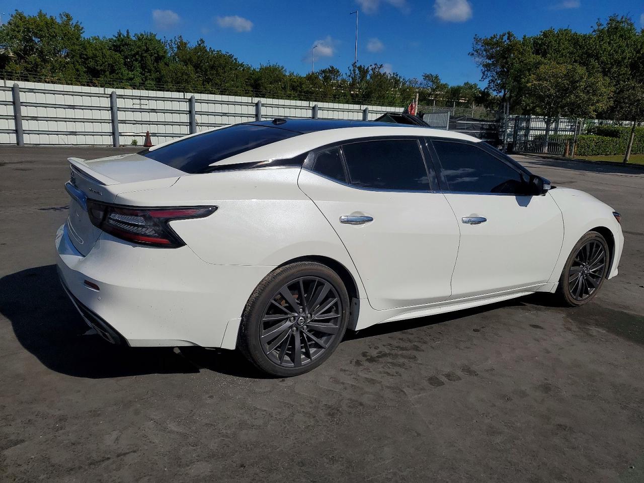2020 Nissan Maxima Platinum