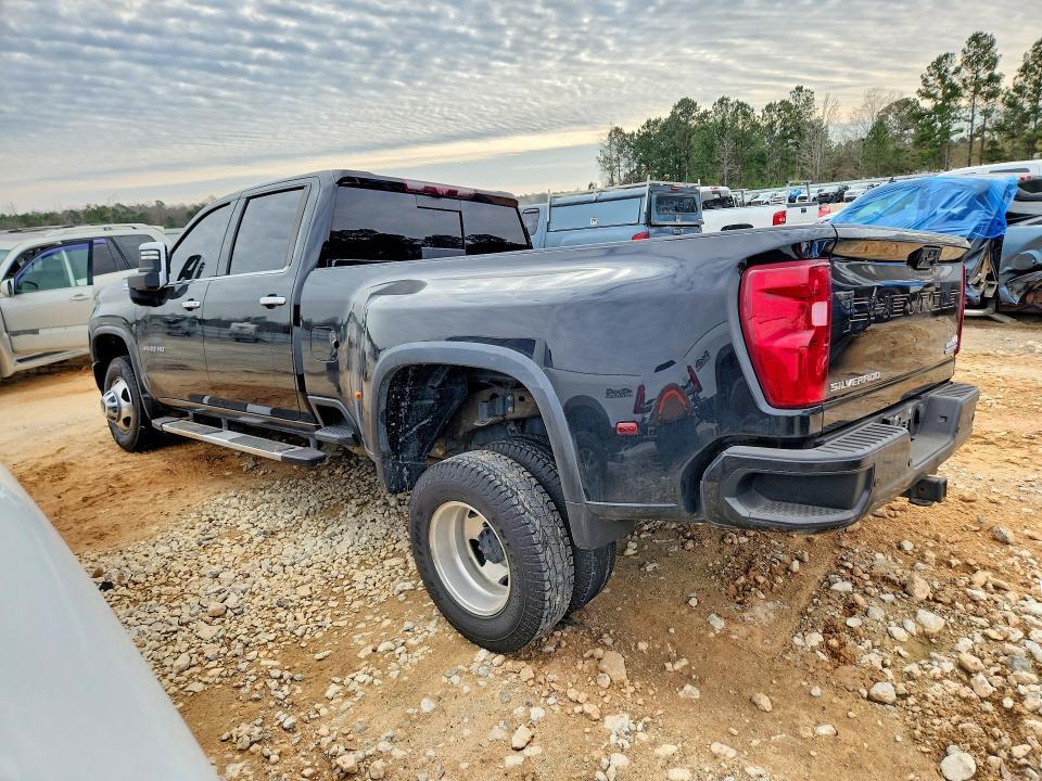 2023 Chevrolet Silverado K3500 High Country