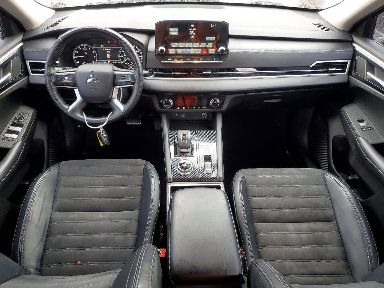 2022 Mitsubishi Outlander se