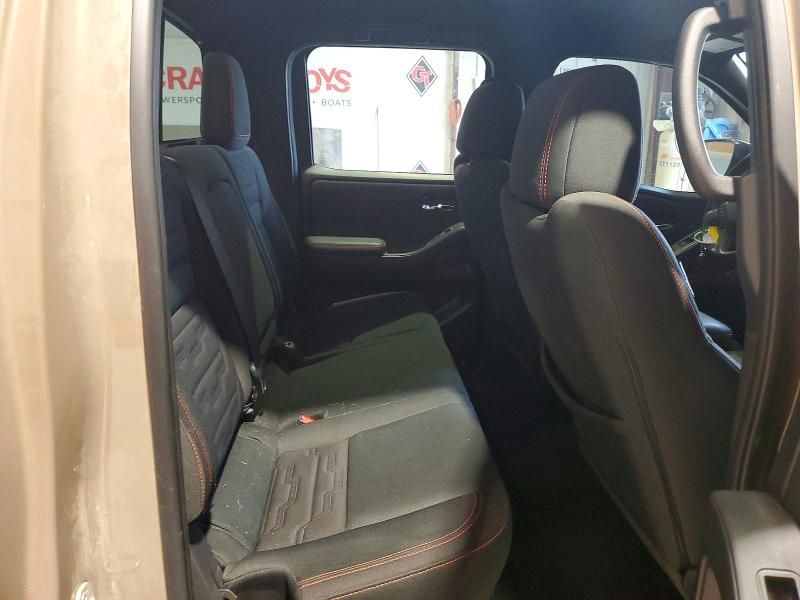 2023 Nissan Frontier s