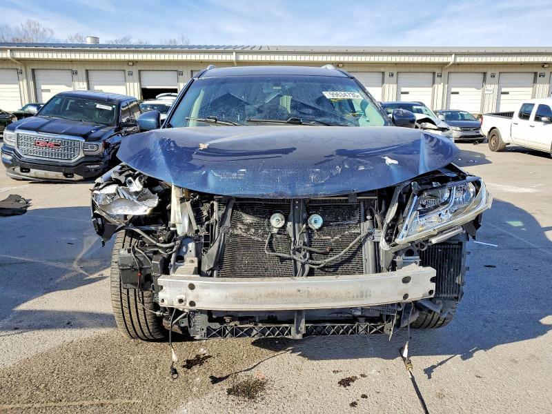 2016 Niss Pathfinder Platinum