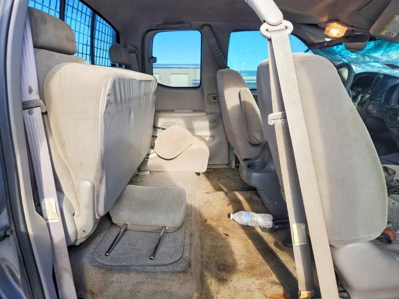 2003 Toyota Tundra Access cab SR5