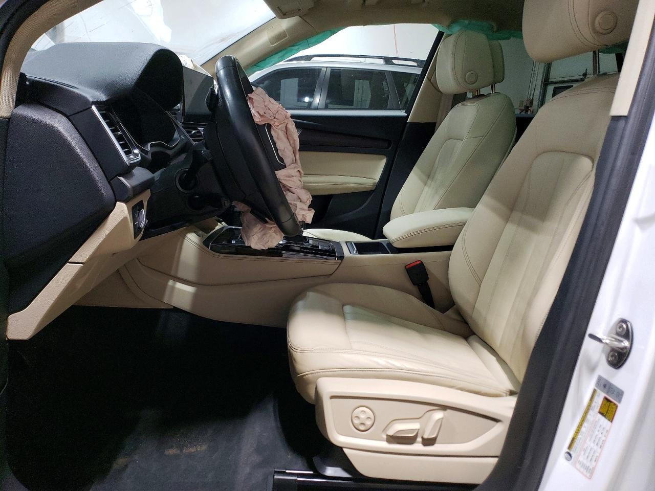 2022 Audi Q5 Premium Plus 45