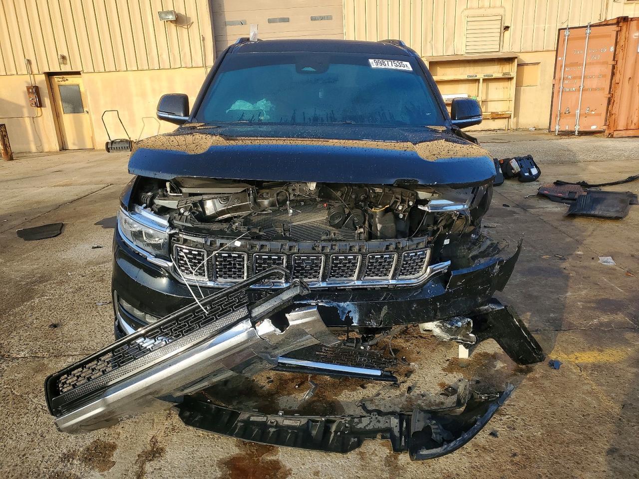 2023 Jeep Grand Wagoneer Series iii