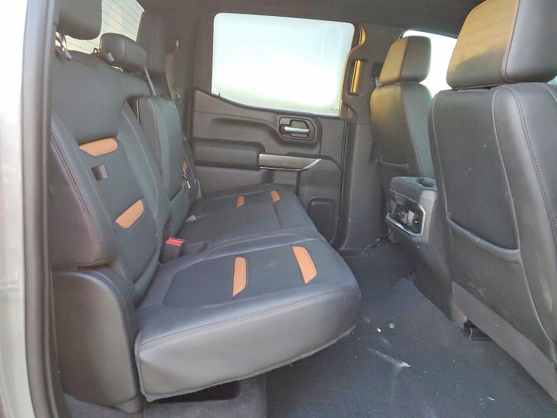 2021 GMC Sierra K1500 AT4