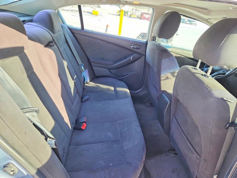 2010 Nissan Altima Base