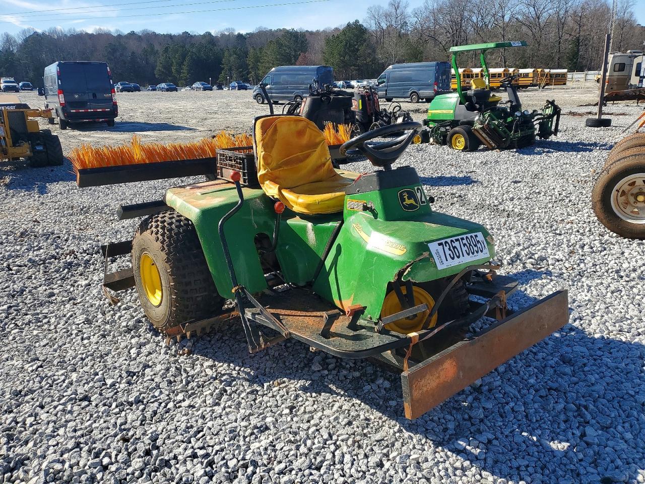 2010 John Deere Farm Equip