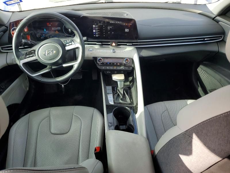 2022 Hyundai Elantra Limited