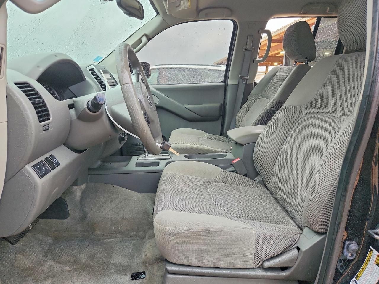 2012 Nissan Frontier s