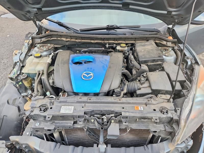 2013 Mazda 3 I