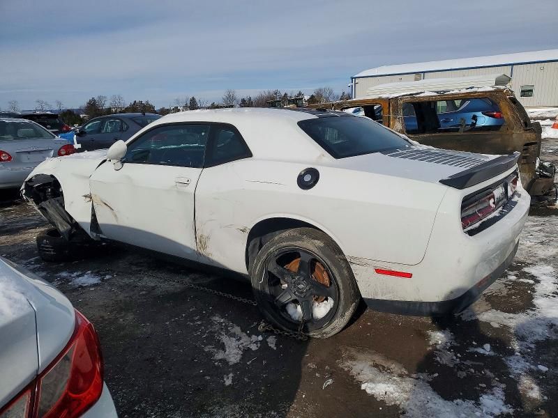 2017 Dodge Challenger sxt