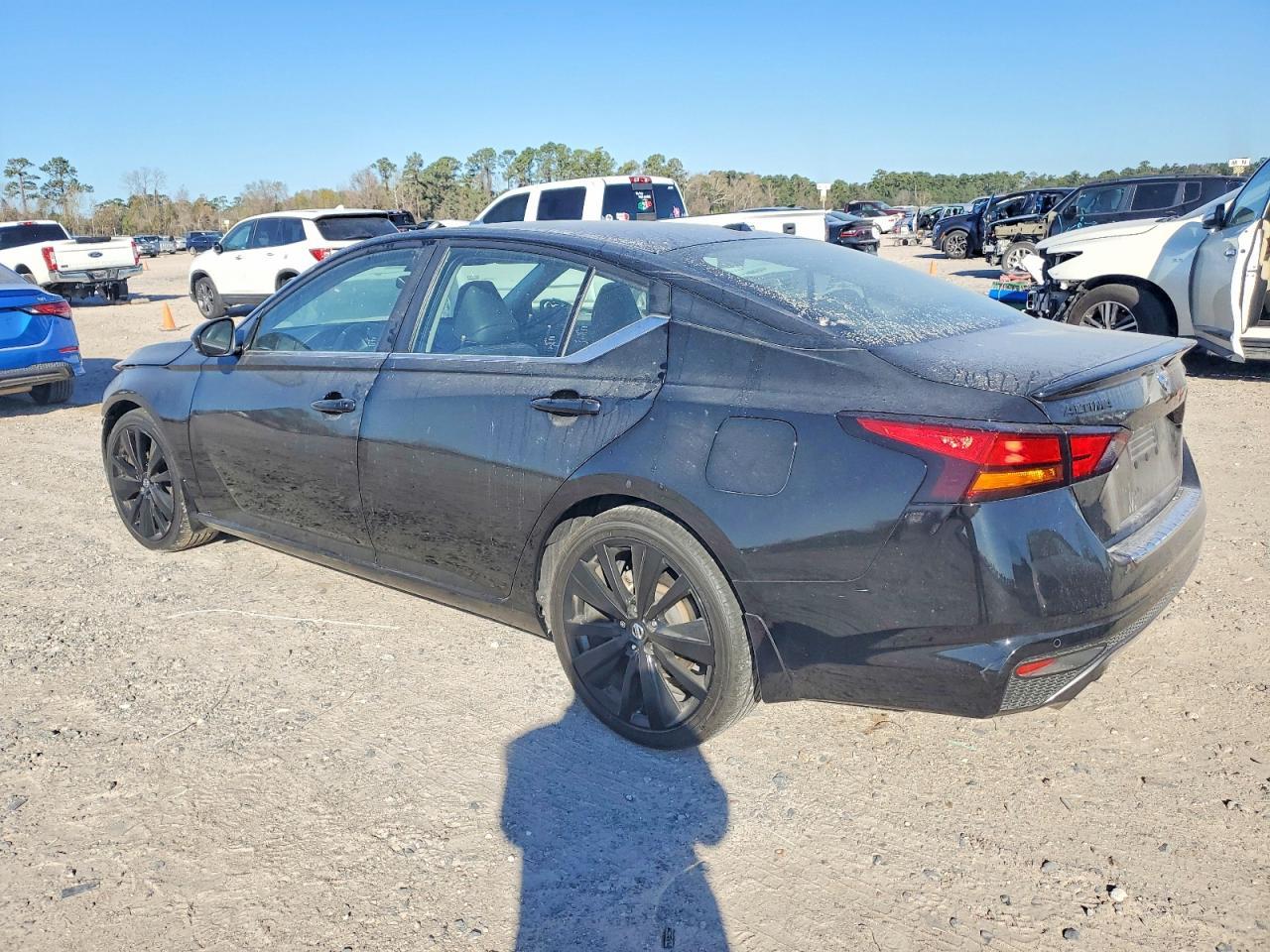 2022 Nissan Altima sr