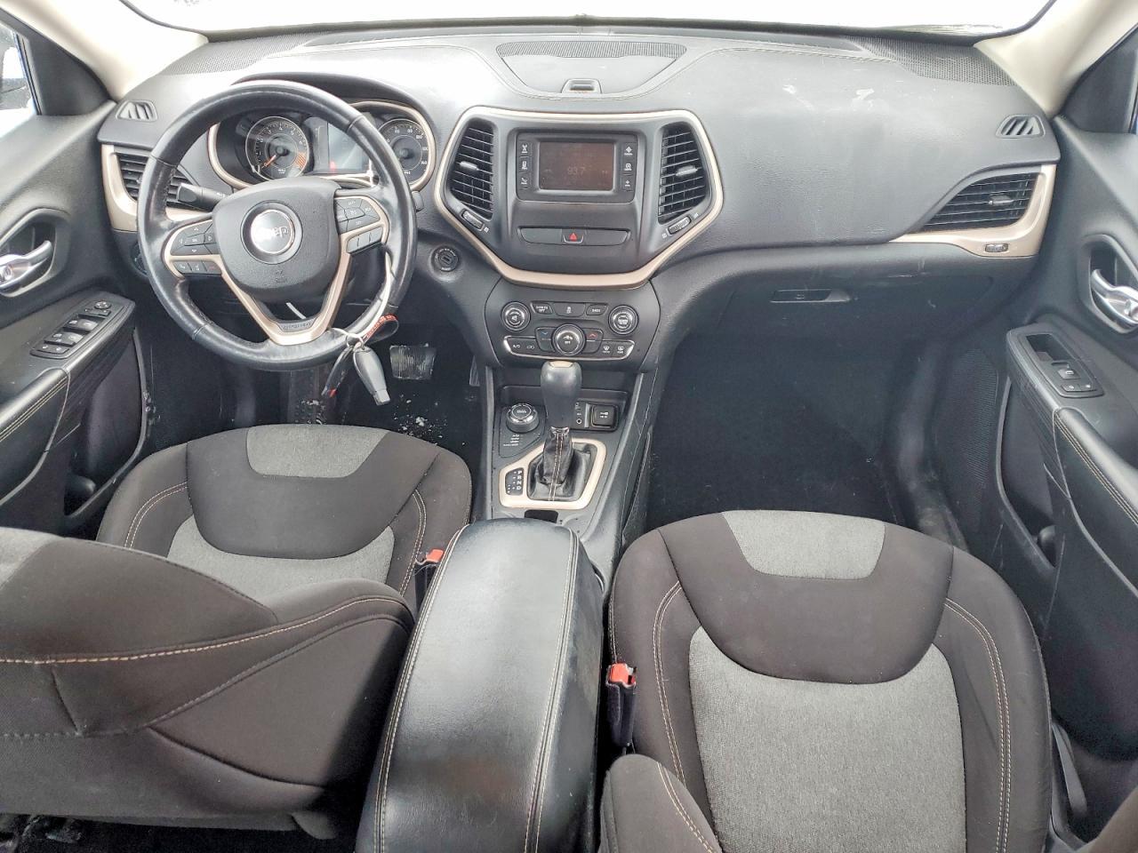 2015 Jeep Cherokee Sport