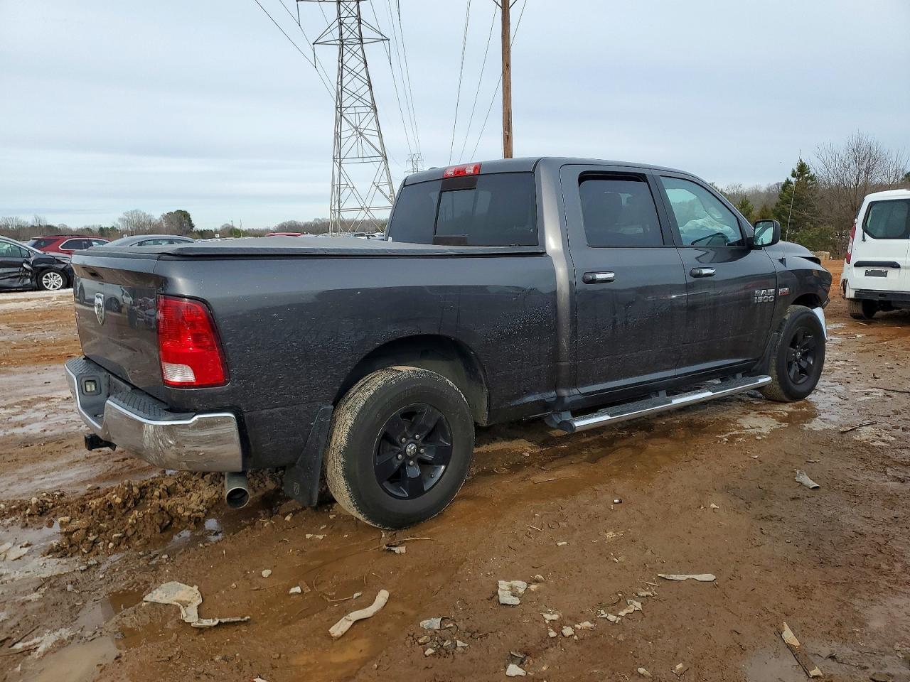 2018 Dodge RAM 1500 SLT