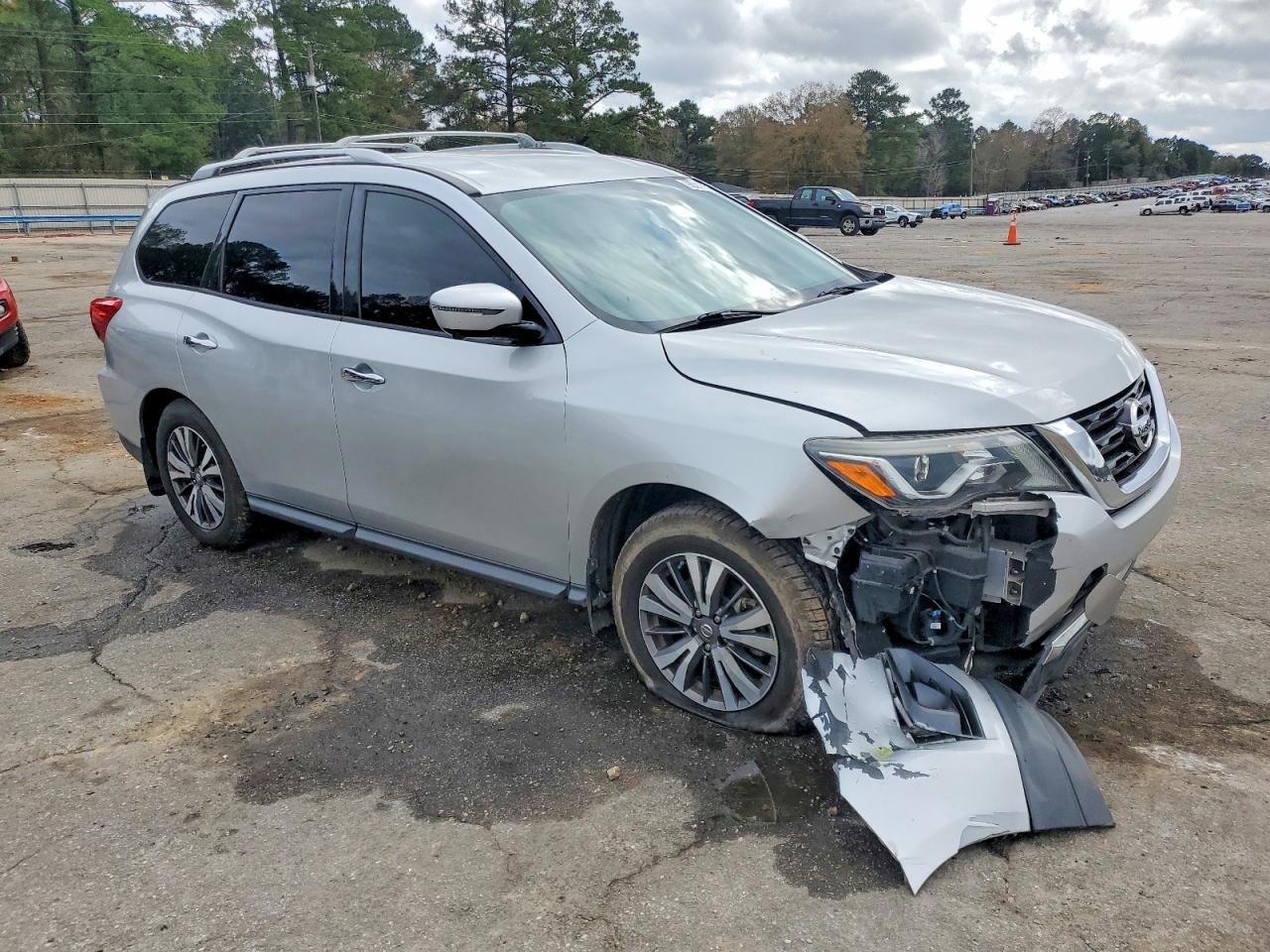 2017 Nissan Pathfinder s