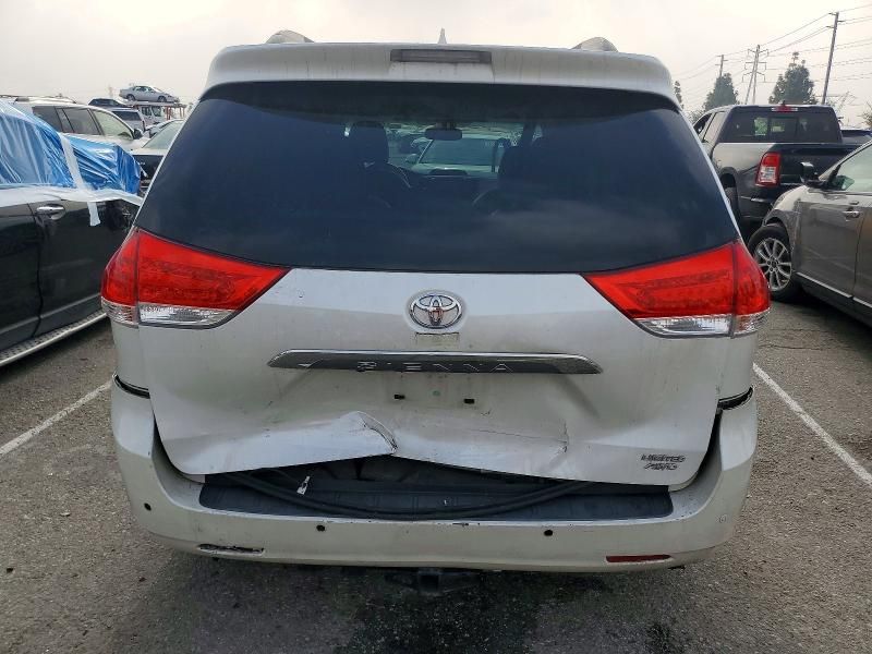 2012 Toyota Sienna xle