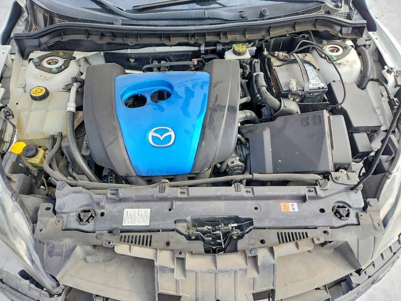2013 Mazda 3 I