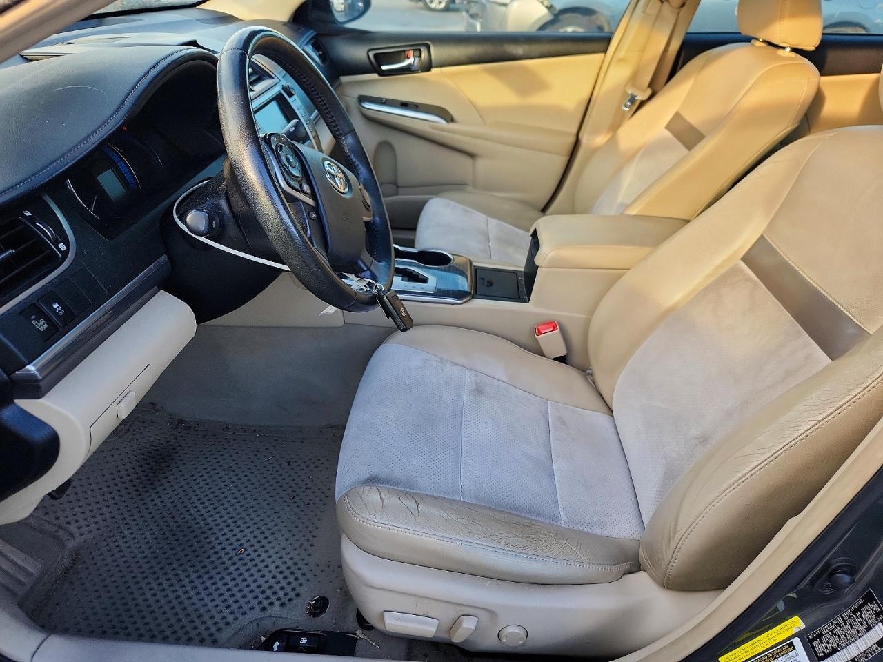 2012 Toyota Camry Hybrid