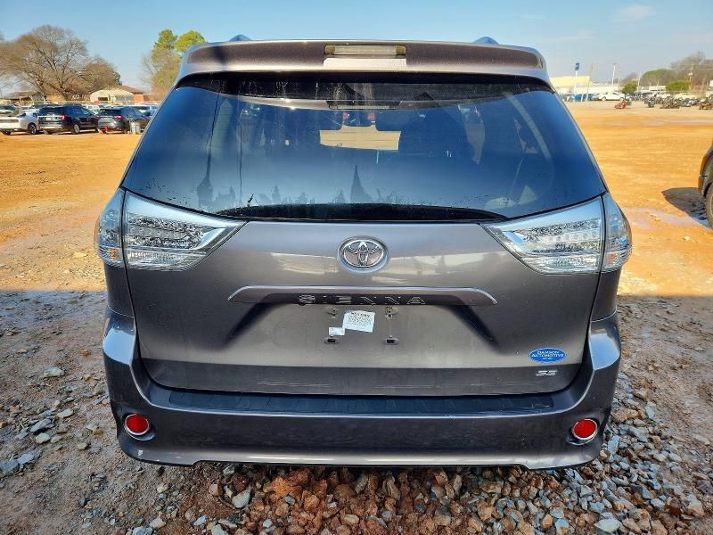 2017 Toyota Sienna se