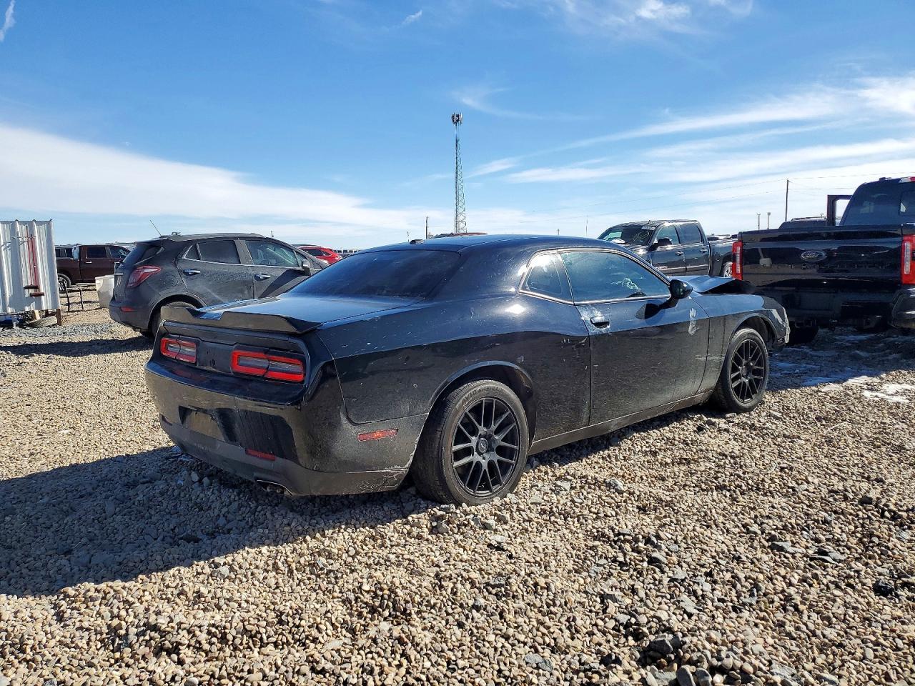 2016 Dodge Challenger sxt