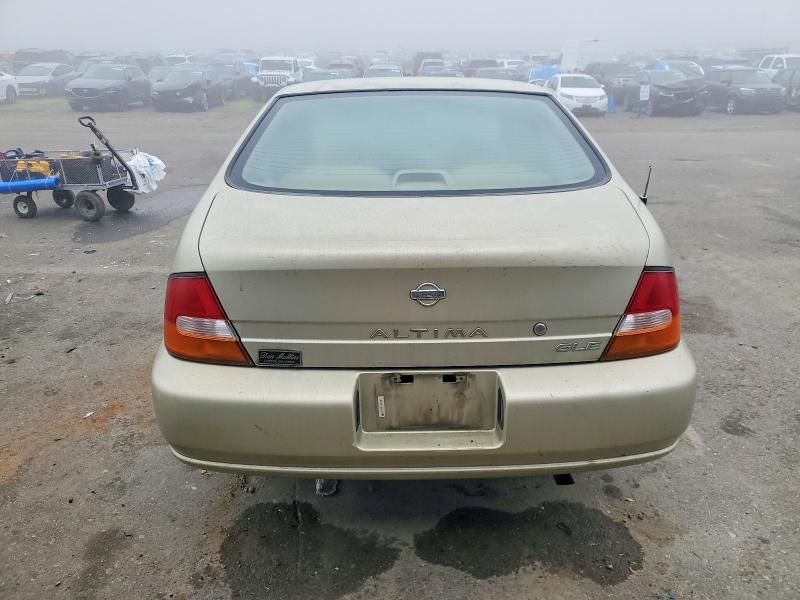 1999 Nissan Altima xe