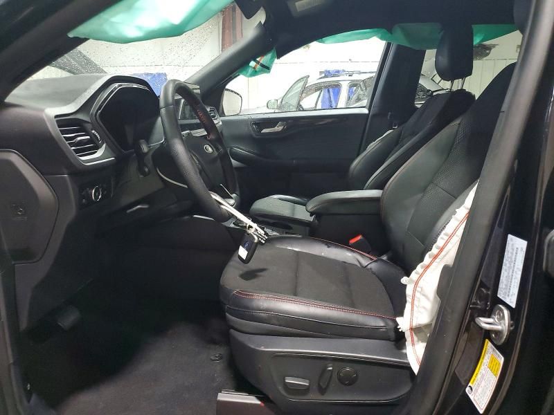 2025 Ford Escape st Line Select