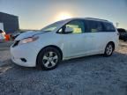 2013 Toyota Sienna le