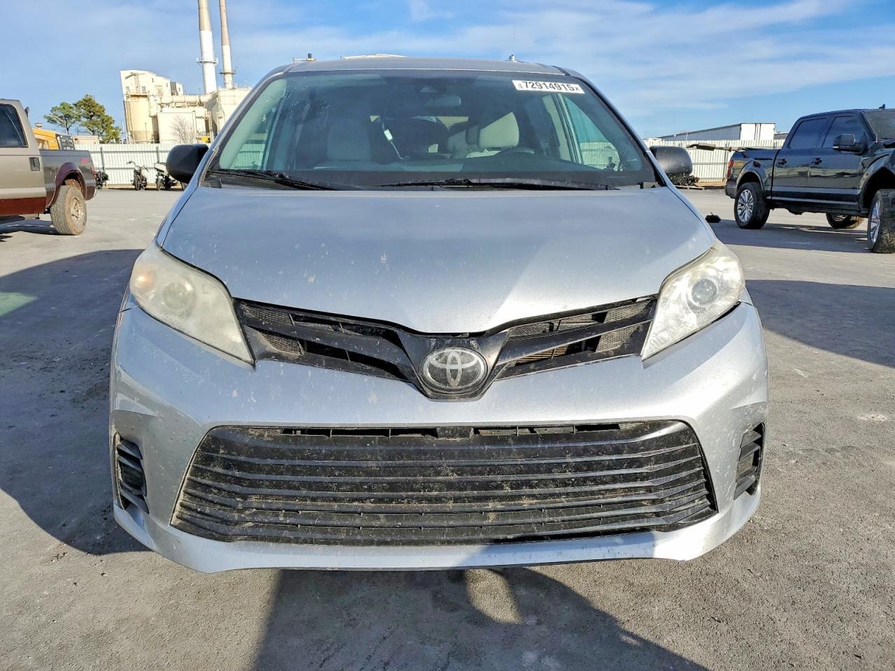 2020 Toyota Sienna l