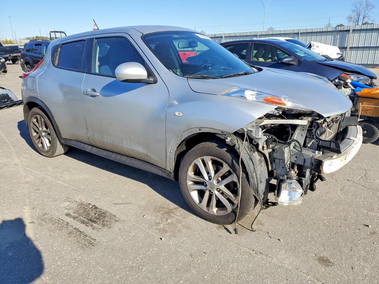 2014 Niss Juke sv