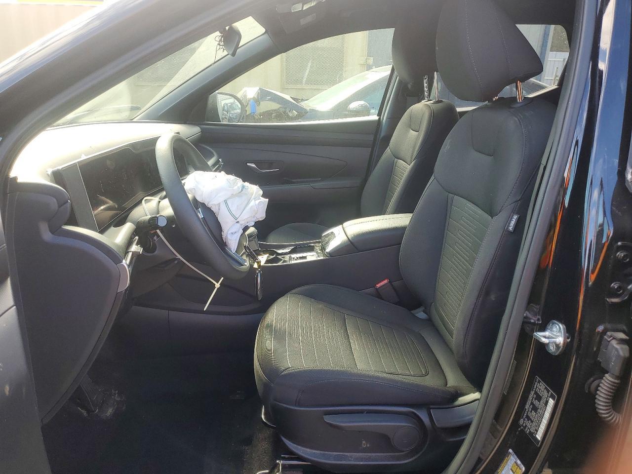 2025 Hyundai Santa Cruz SE